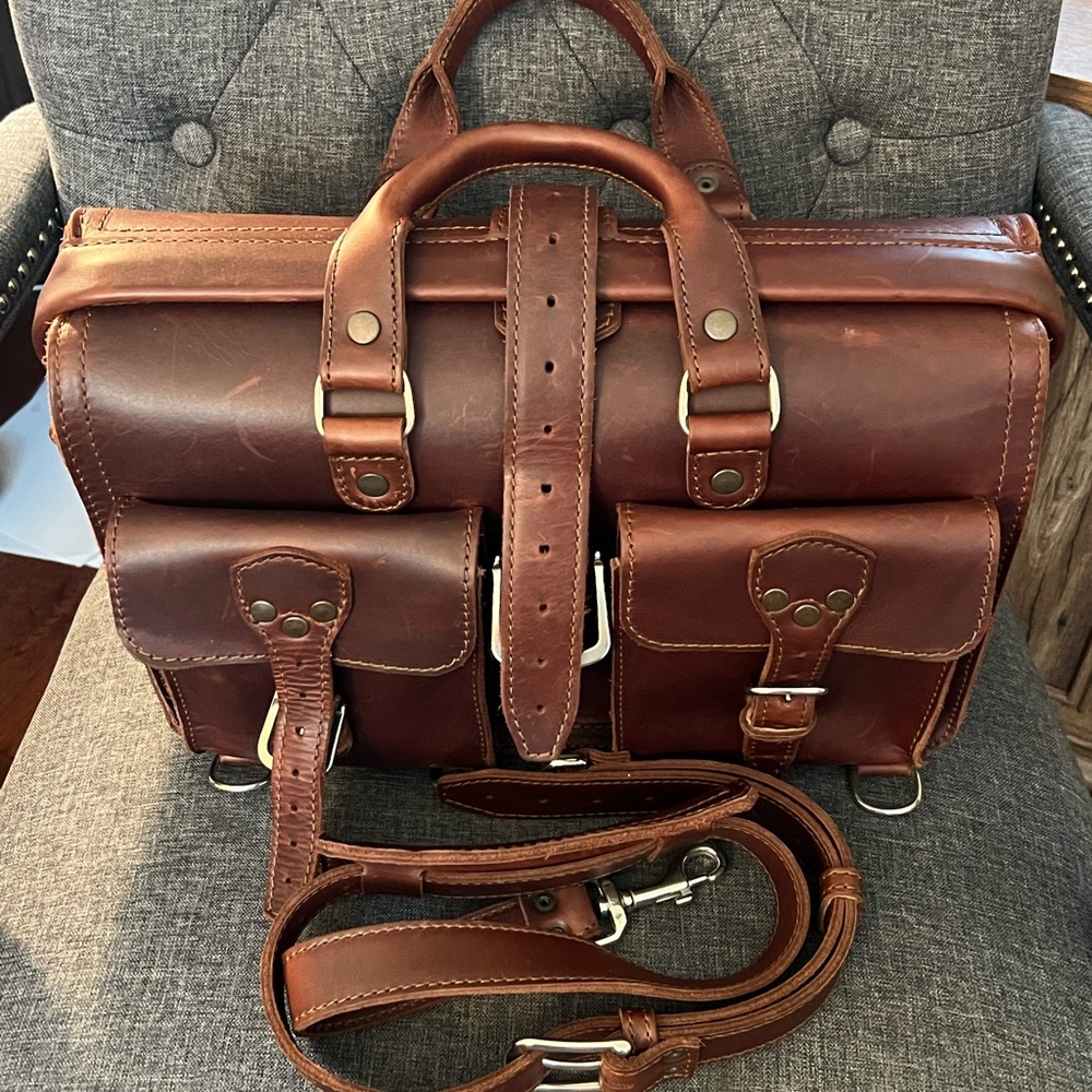 Saddleback Leather Flight Bag Leather Briefcase (Chestnut)